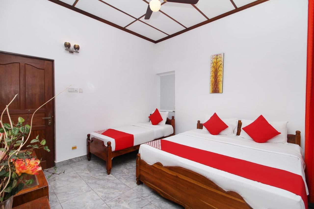 Leo'S Home Stay Dehiwala-Mount Lavinia Exterior foto