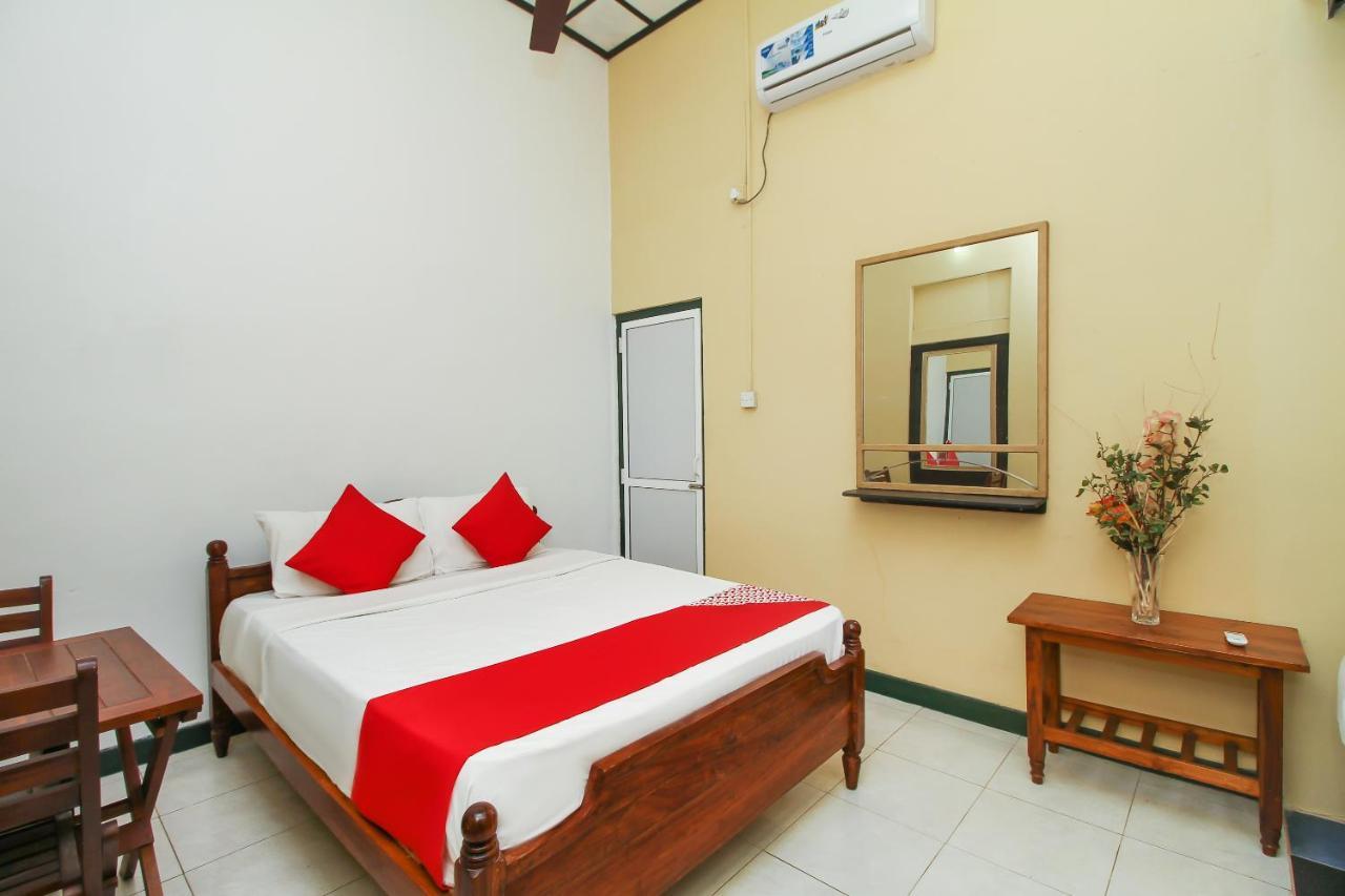 Leo'S Home Stay Dehiwala-Mount Lavinia Exterior foto